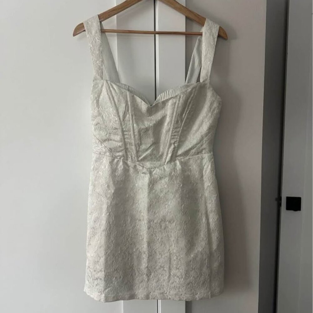 Lulus White Off the Shoulder Dress Size Large